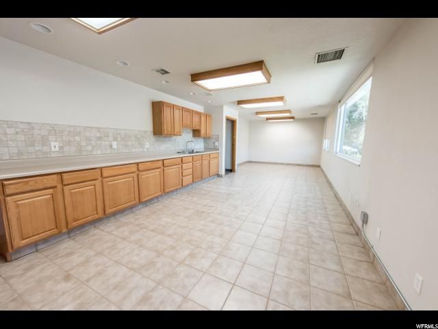 3200 S 700 E, Salt Lake City, UT 84106